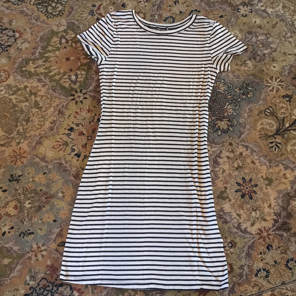 Striped T Shirt Dress - Picture 3 of 4